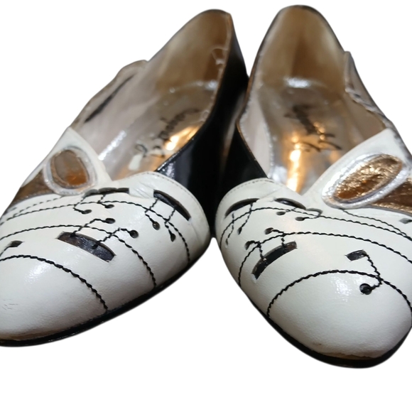 Margaret J Leather Kitten Heels 6.5 Music Notes Eclectic Art Deco Shoes Teacher - Picture 9 of 11